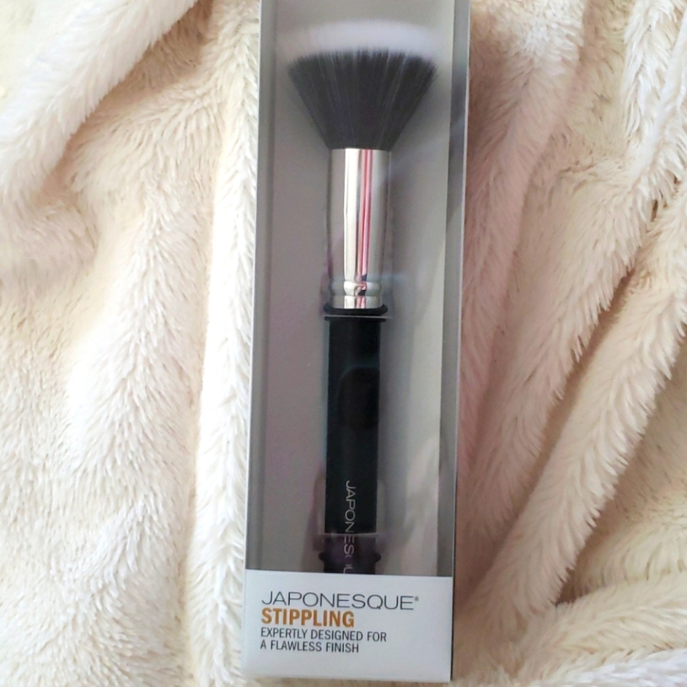 Japonesque stippling brush